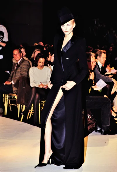 Look 11